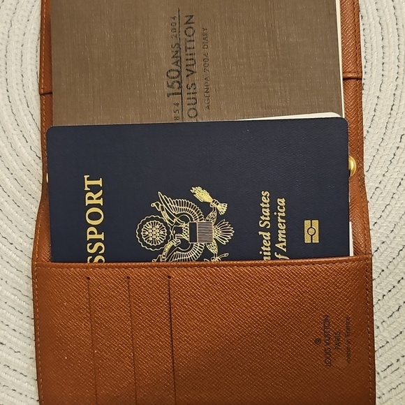 Louis Vuitton Monogram Agenda - Full Set - Picture 10 of 16